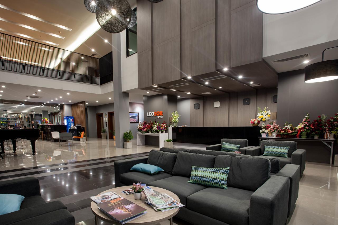 Leosor Hotel Nakhonratcsaszima Kültér fotó
