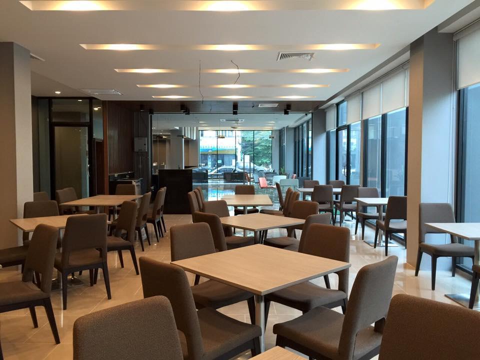 Leosor Hotel Nakhonratcsaszima Kültér fotó